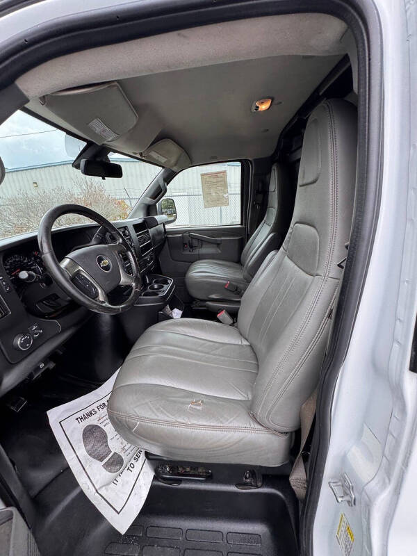 2019 Chevrolet Express 2500