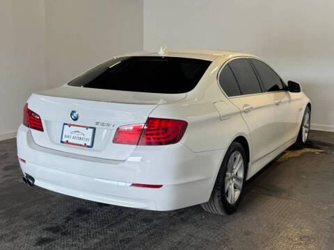 2011 BMW 5 Series 528i