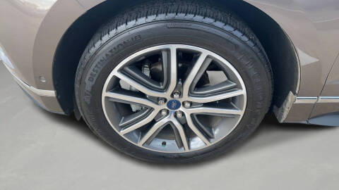 2019 Ford Edge Titanium