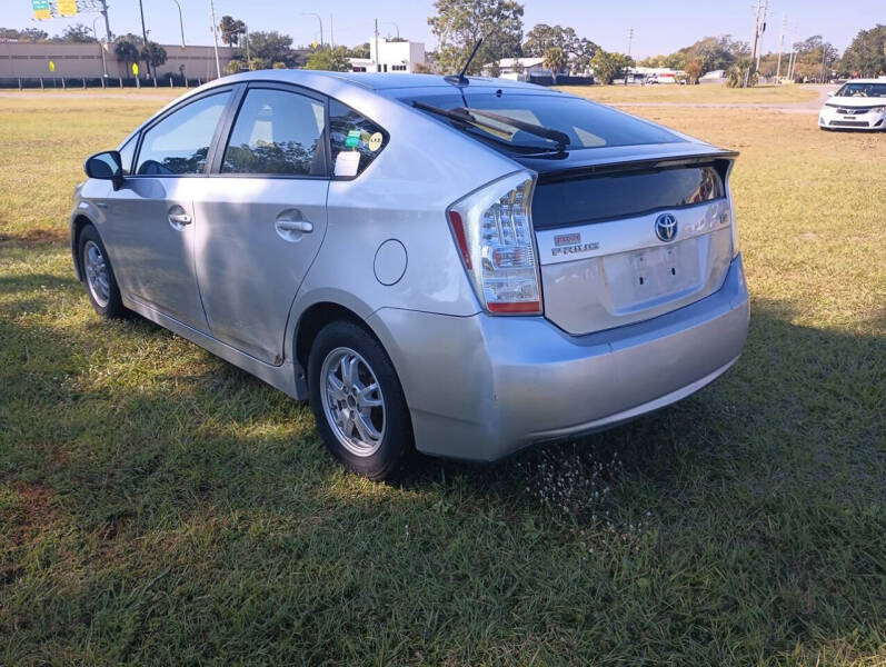 2011 Toyota Prius Two