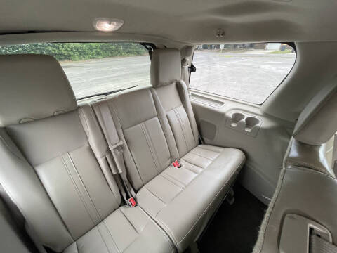 2016 Lincoln Navigator Select