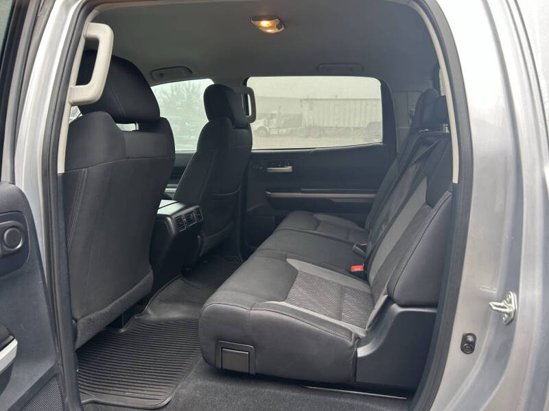 2014 Toyota Tundra SR5