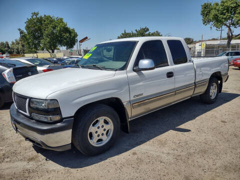 1999 Chevrolet Silverado 1500 for sale at Larry's Auto Sales Inc. in Fresno CA