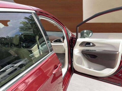 2017 Chrysler Pacifica Touring