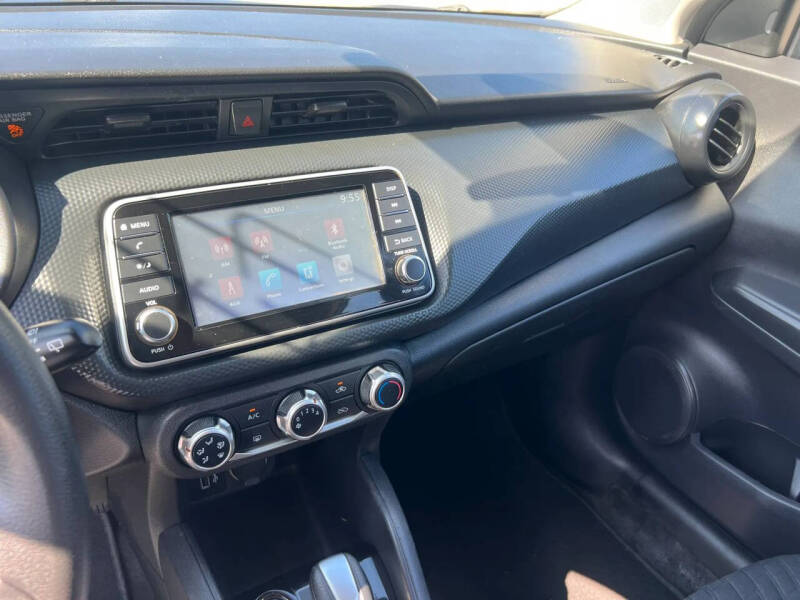 2021 Nissan Kicks S