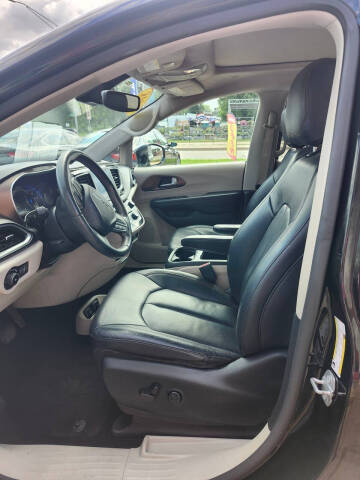 2018 Chrysler Pacifica Touring L Plus