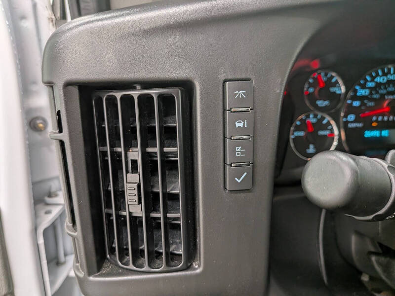 2025 GMC Savana 2500