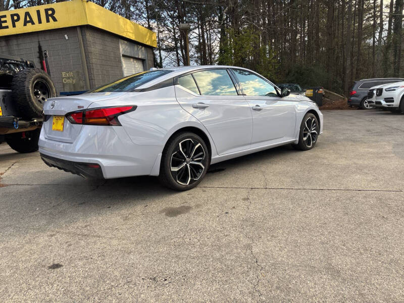 2025 Nissan Altima 2.5 SR