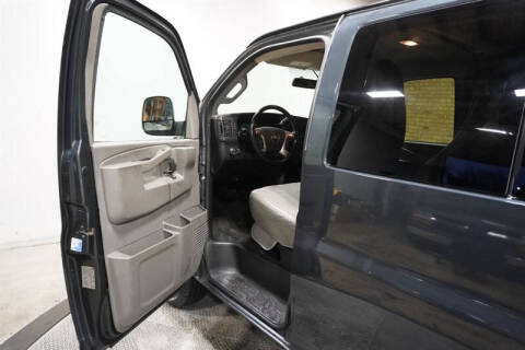 2017 Chevrolet Express LT 3500