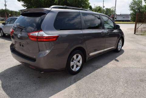 2015 Toyota Sienna