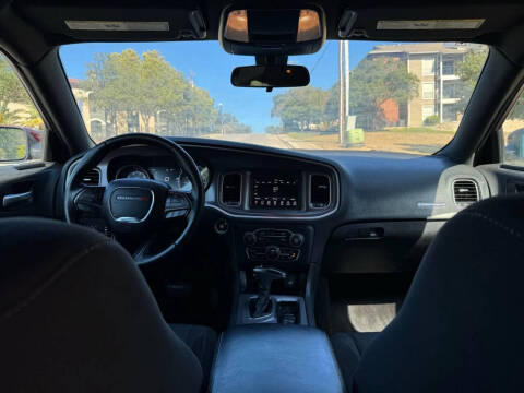 2019 Dodge Charger SXT