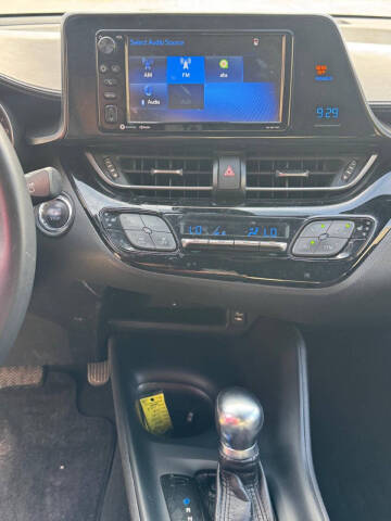 2018 Toyota C-HR XLE Premium