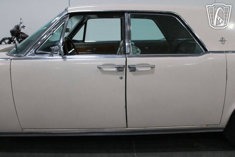 1963 Lincoln Continental