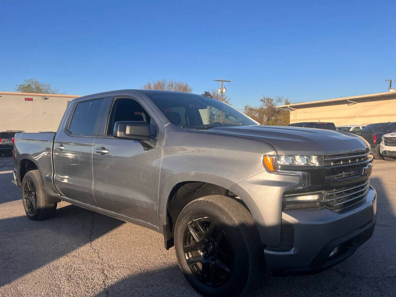 Used 2022 Chevrolet Silverado 1500 Limited RST with VIN 1GCUYEET2NZ203632 for sale in Garland, TX