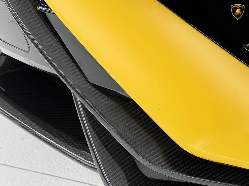 2024 Lamborghini Urus Performante