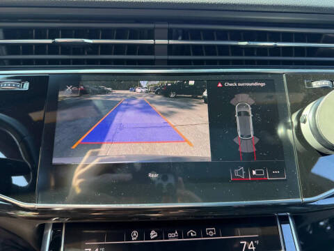 2019 Audi Q8 quattro Premium 55 TFSI