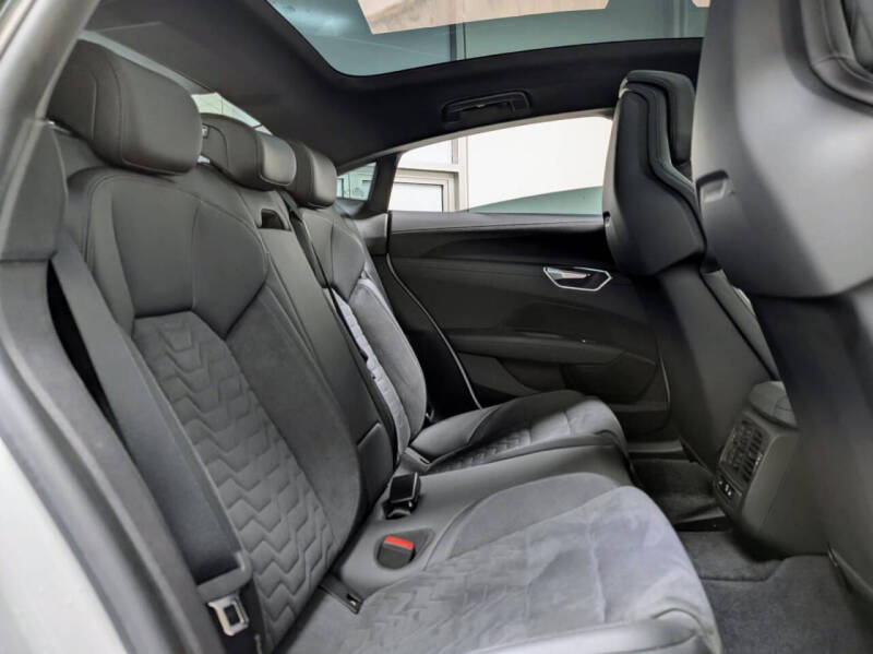 2022 Audi e-tron GT quattro Premium Plus