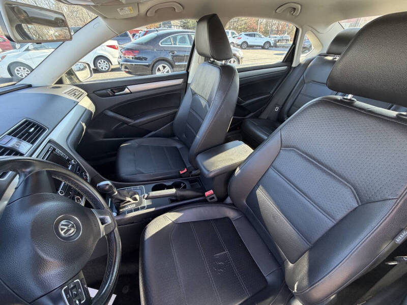 2015 Volkswagen Passat 1.8T Limited Edition