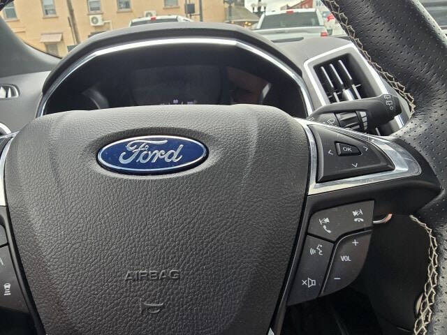 2020 Ford Edge ST