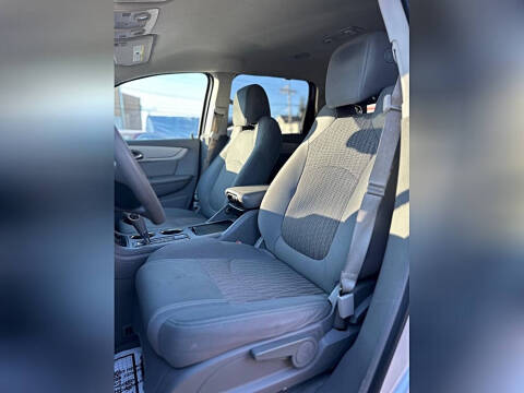 2017 Chevrolet Traverse LS