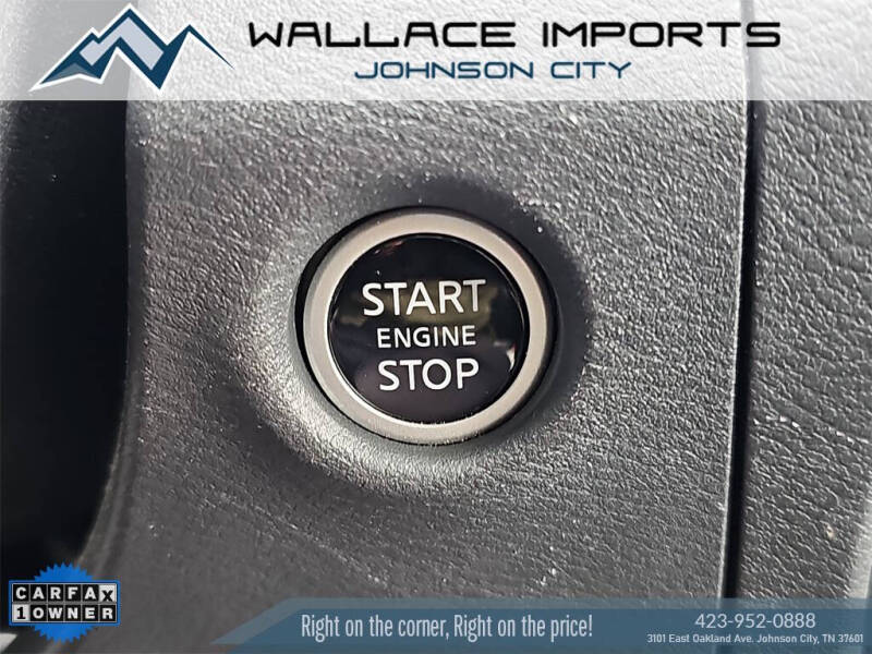 2024 Nissan Frontier SL