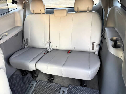 2014 Toyota Sienna