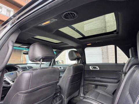 2014 Ford Explorer Sport