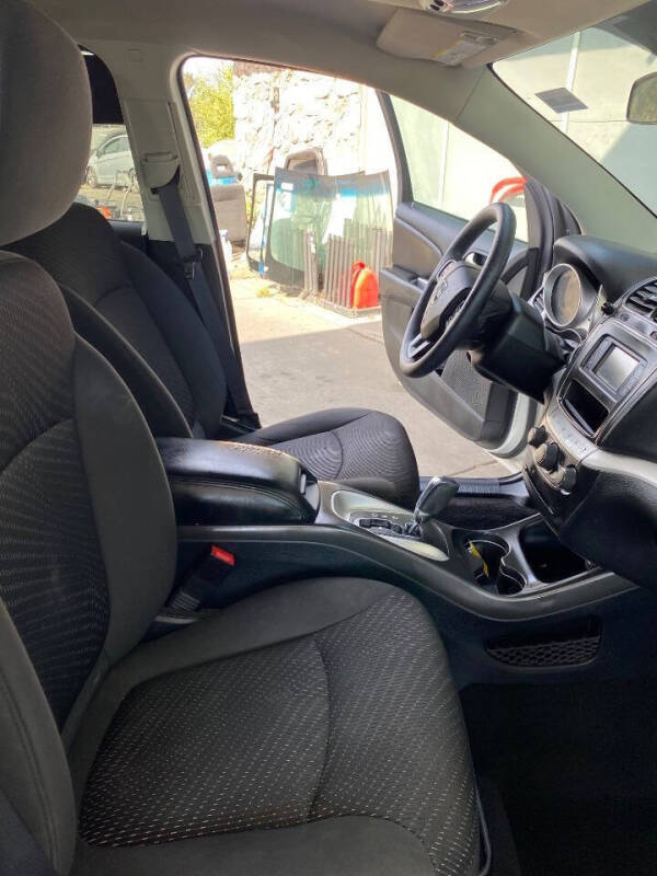 2017 Dodge Journey SE