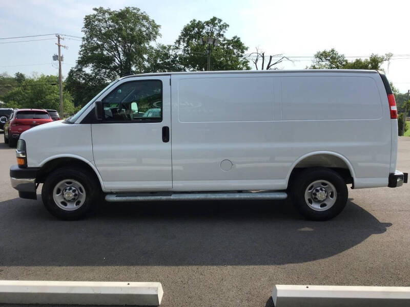 2025 Chevrolet Express 2500