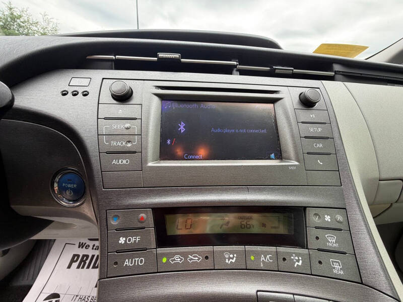 2013 Toyota Prius Two