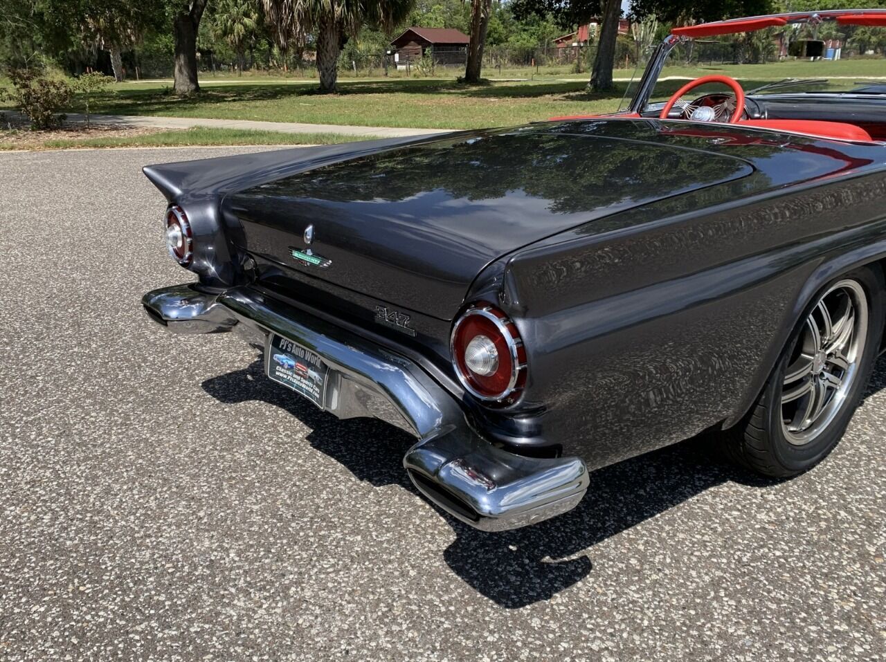 1957 Ford Thunderbird 28