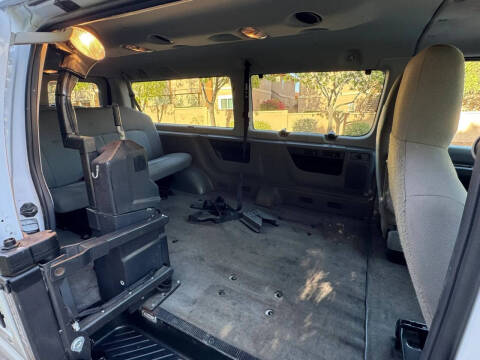 2014 Ford E-Series E-150 XLT