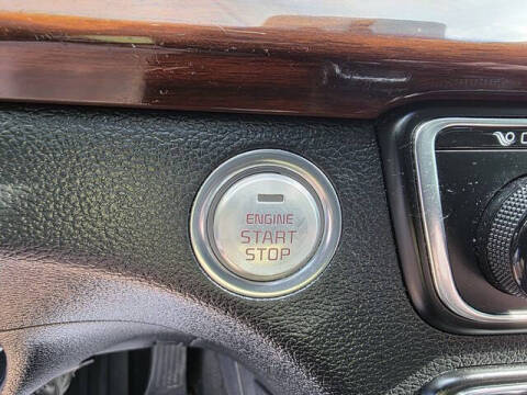 2017 Kia Cadenza Premium