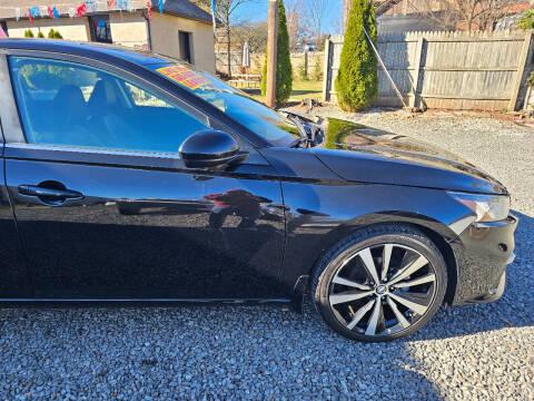 2022 Nissan Altima 2.5 SR