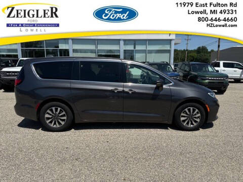 2022 Chrysler Pacifica Hybrid for sale at Zeigler Ford of Plainwell - Zeigler Ford of Lowell in Lowell MI