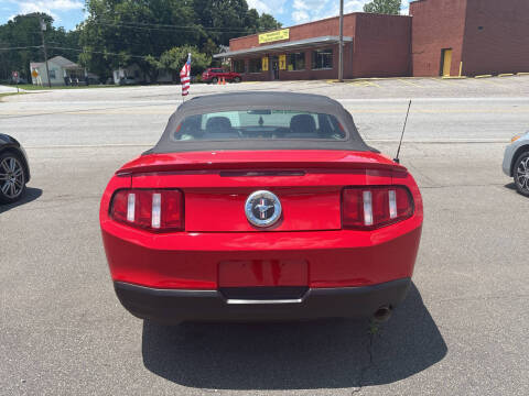 2010 Ford Mustang V6