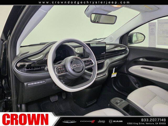 2025 FIAT 500e Giorgio Armani