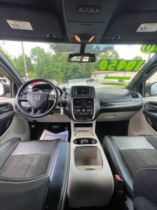 2020 Dodge Grand Caravan SXT