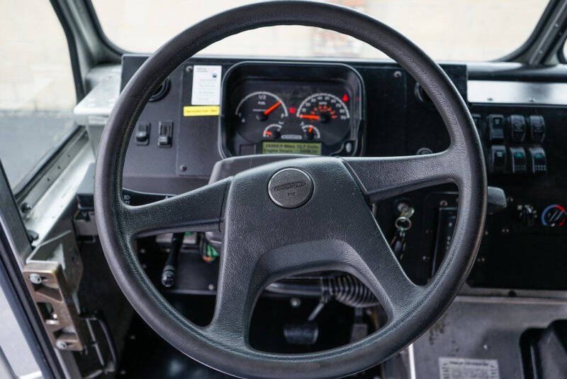 2020 Freightliner MT45 Chassis