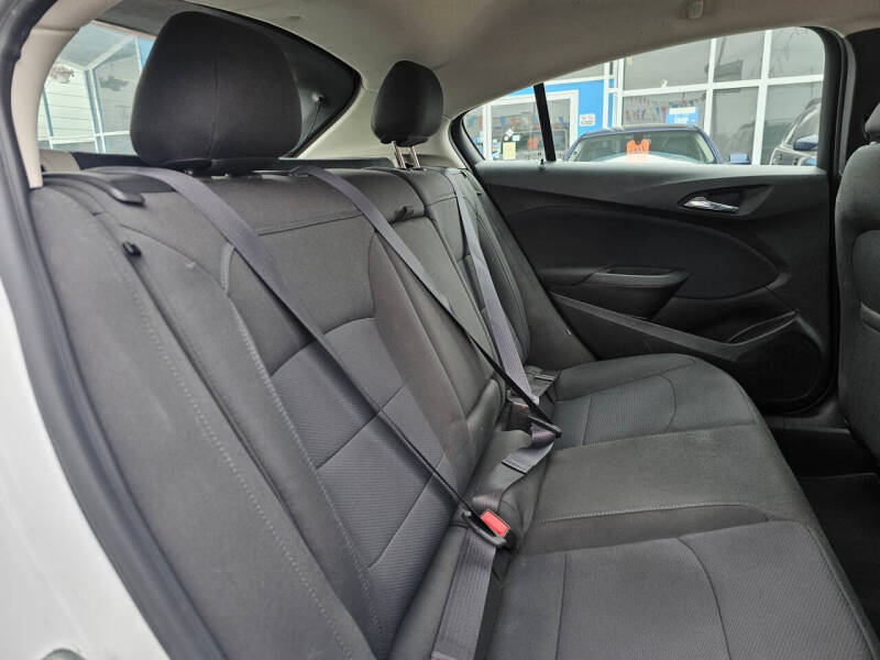 2017 Chevrolet Cruze LT Auto