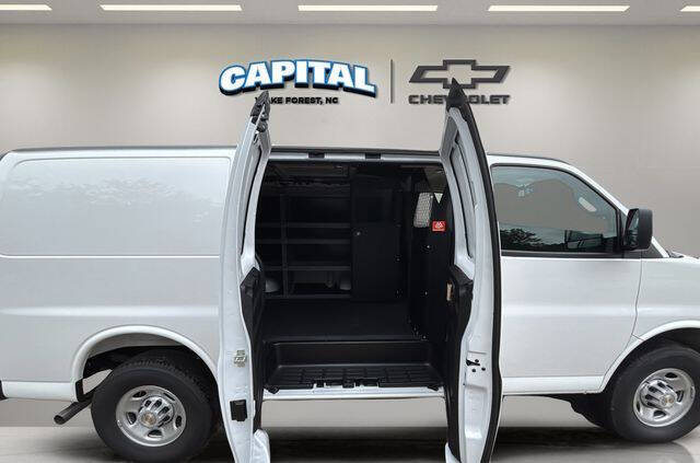 2025 Chevrolet Express 2500