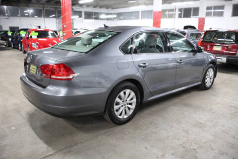 2013 Volkswagen Passat Wolfsburg Edition