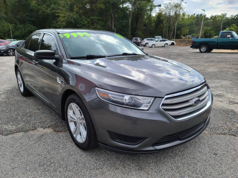 2017 Ford Taurus SE