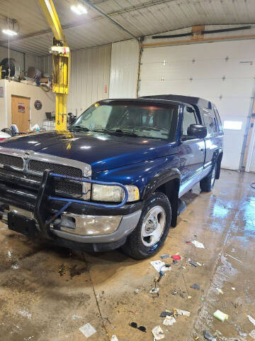 2001 Dodge Ram Pickup 1500 for sale at WESTSIDE GARAGE LLC in Keokuk IA