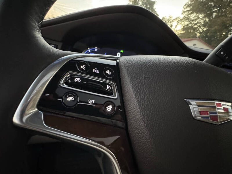 2017 Cadillac Escalade Luxury