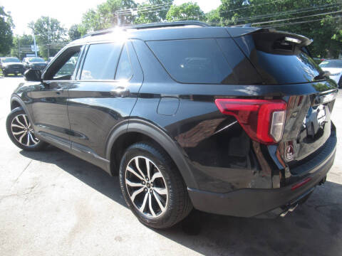 2020 Ford Explorer