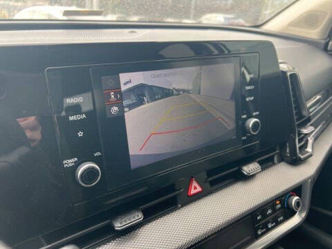 2023 Kia Sportage Hybrid LX