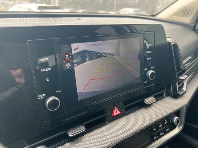 2023 Kia Sportage Hybrid LX