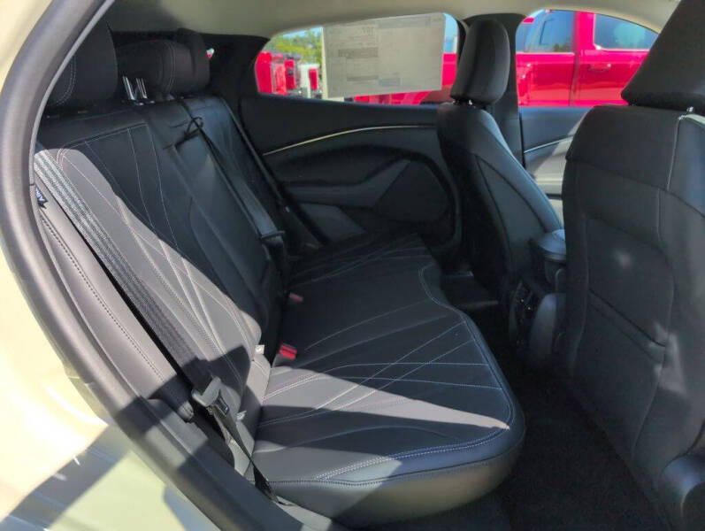 2025 Ford Mustang Mach-E Select