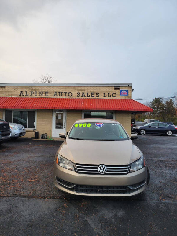 2015 Volkswagen Passat Wolfsburg Edition photo 2